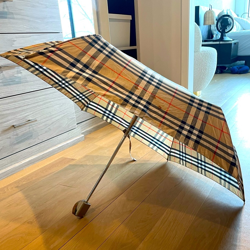 Burberry Umbrella Vintage